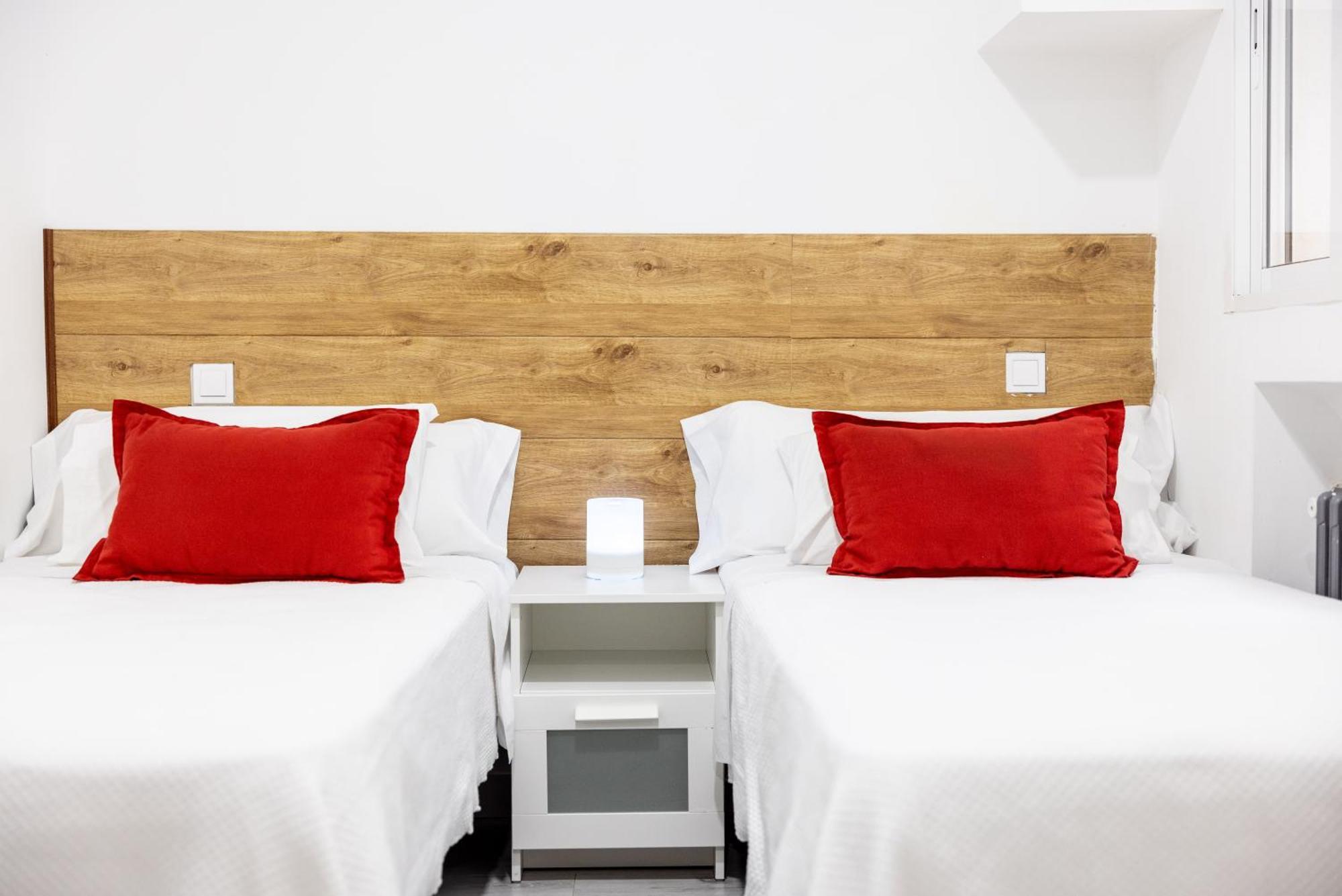 Los Apartamentos Jacinto Benavente Centro 마드리드 외부 사진