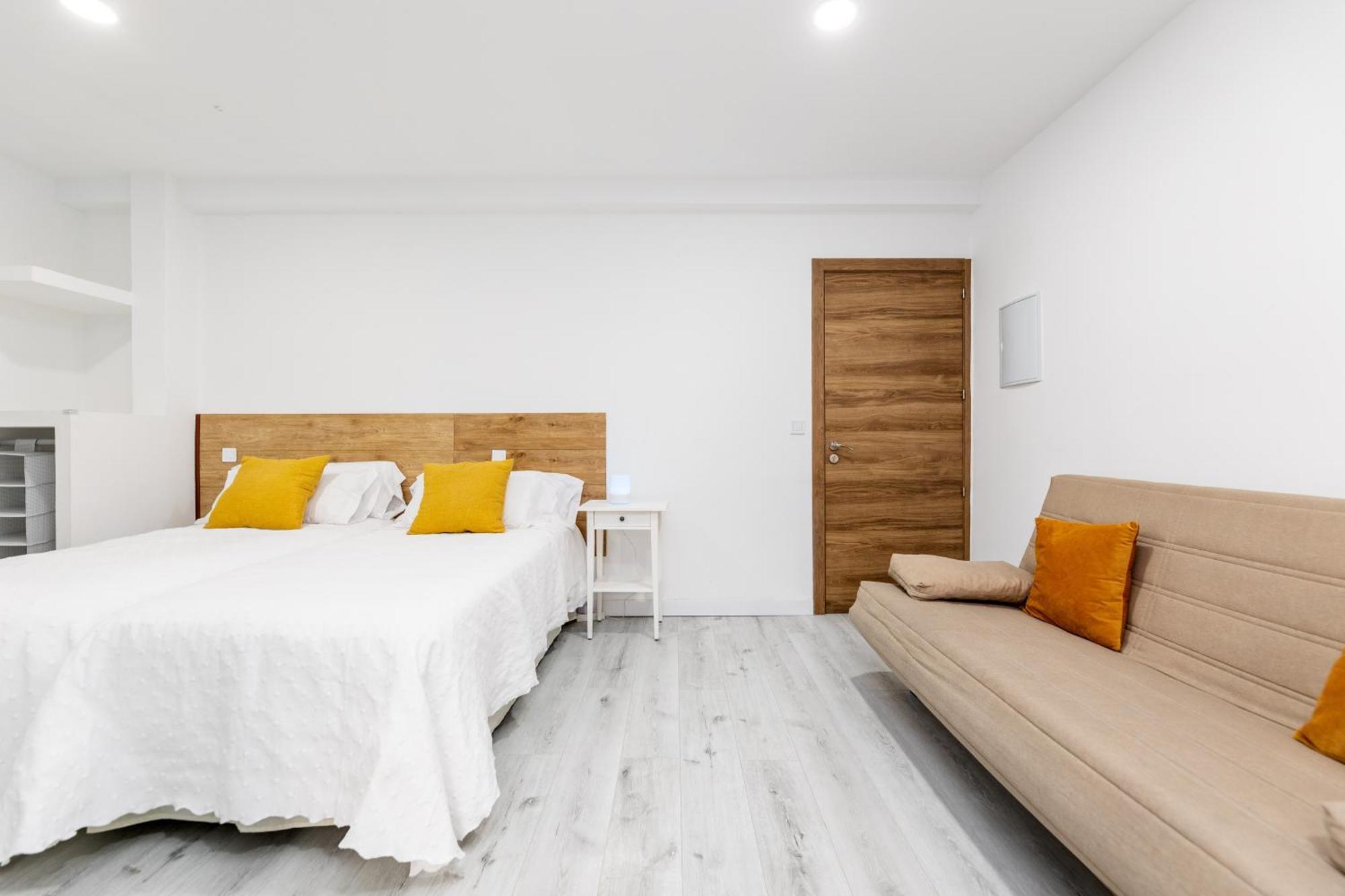Los Apartamentos Jacinto Benavente Centro 마드리드 외부 사진