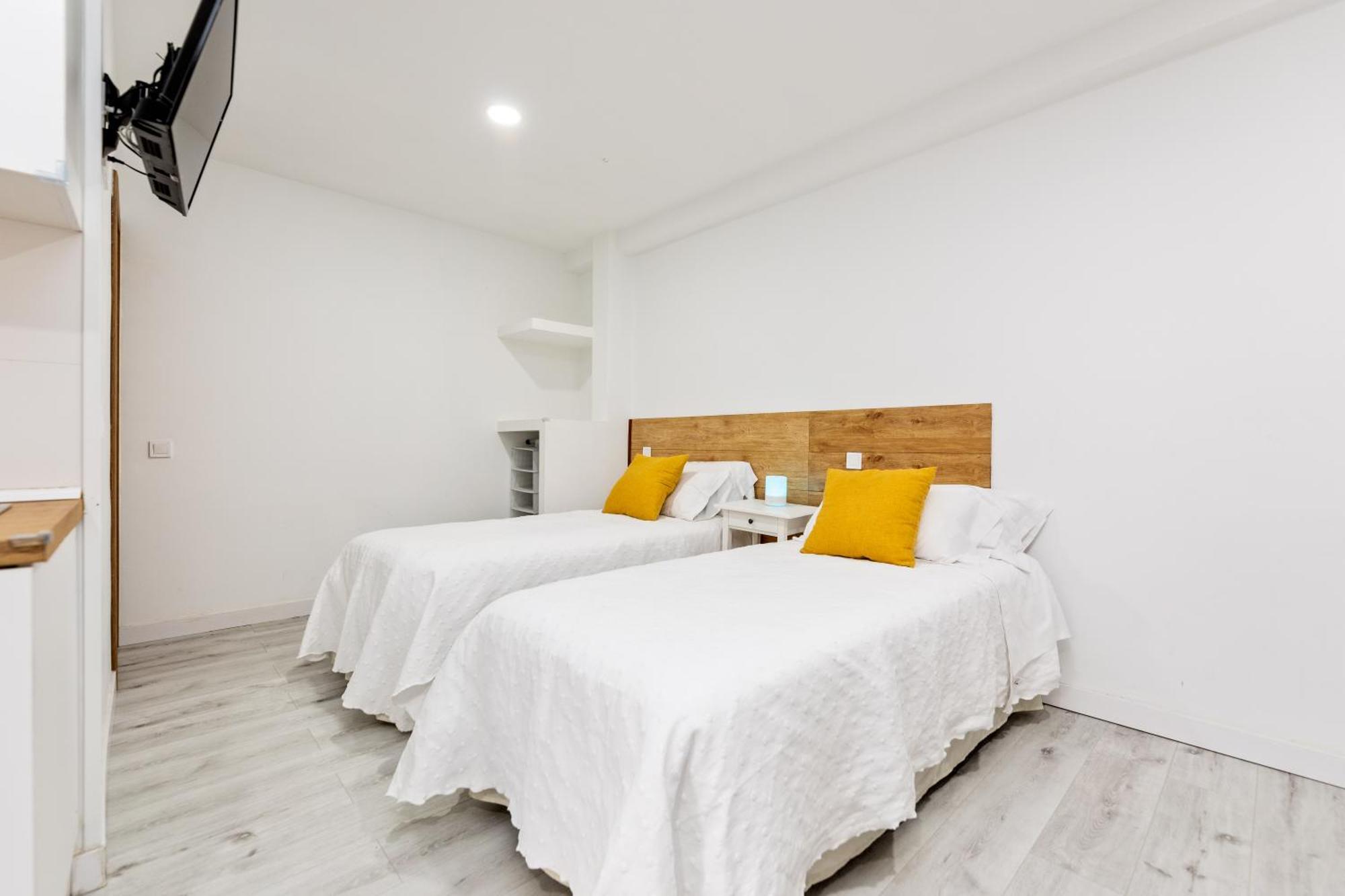 Los Apartamentos Jacinto Benavente Centro 마드리드 외부 사진