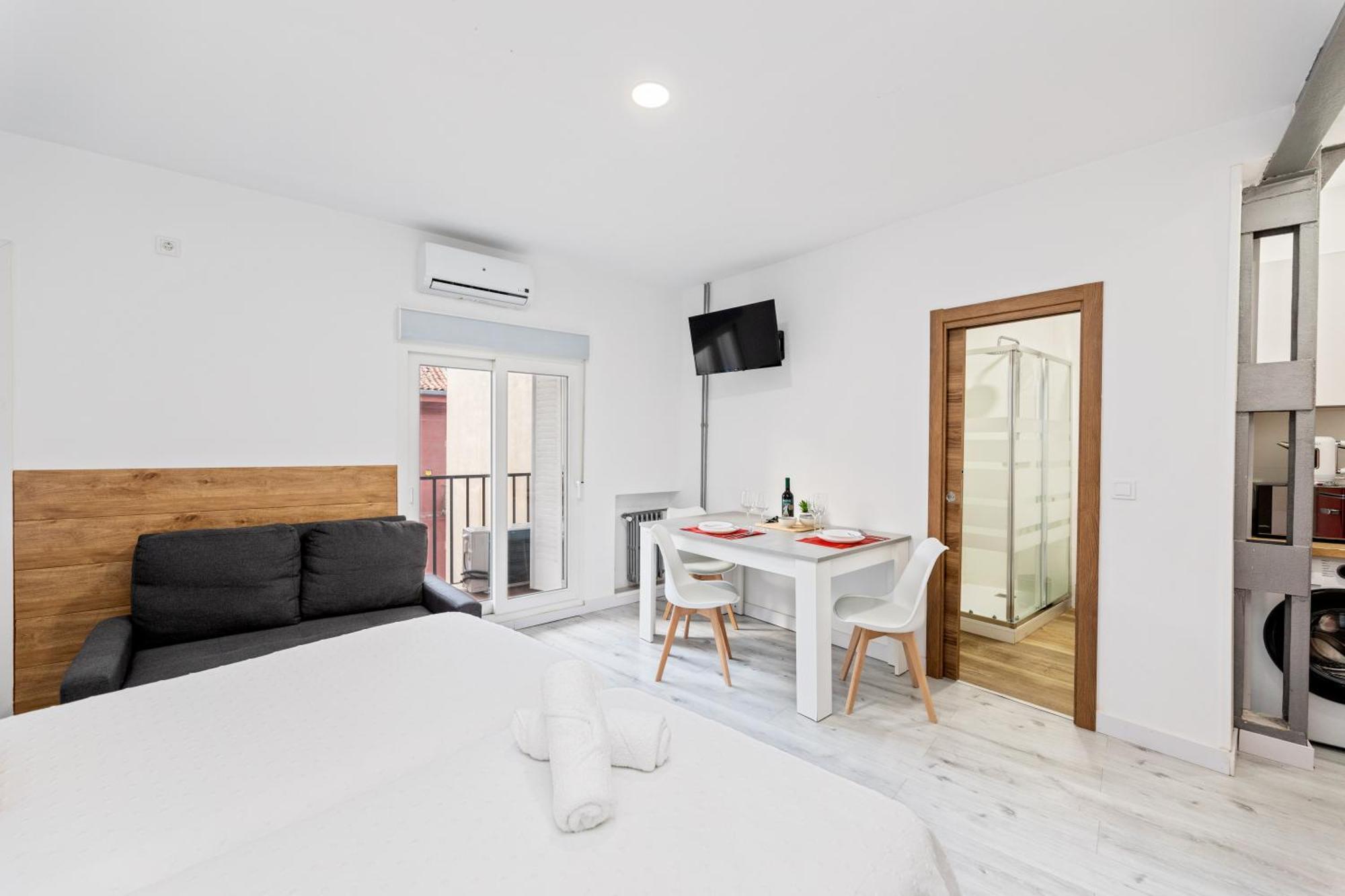 Los Apartamentos Jacinto Benavente Centro 마드리드 외부 사진