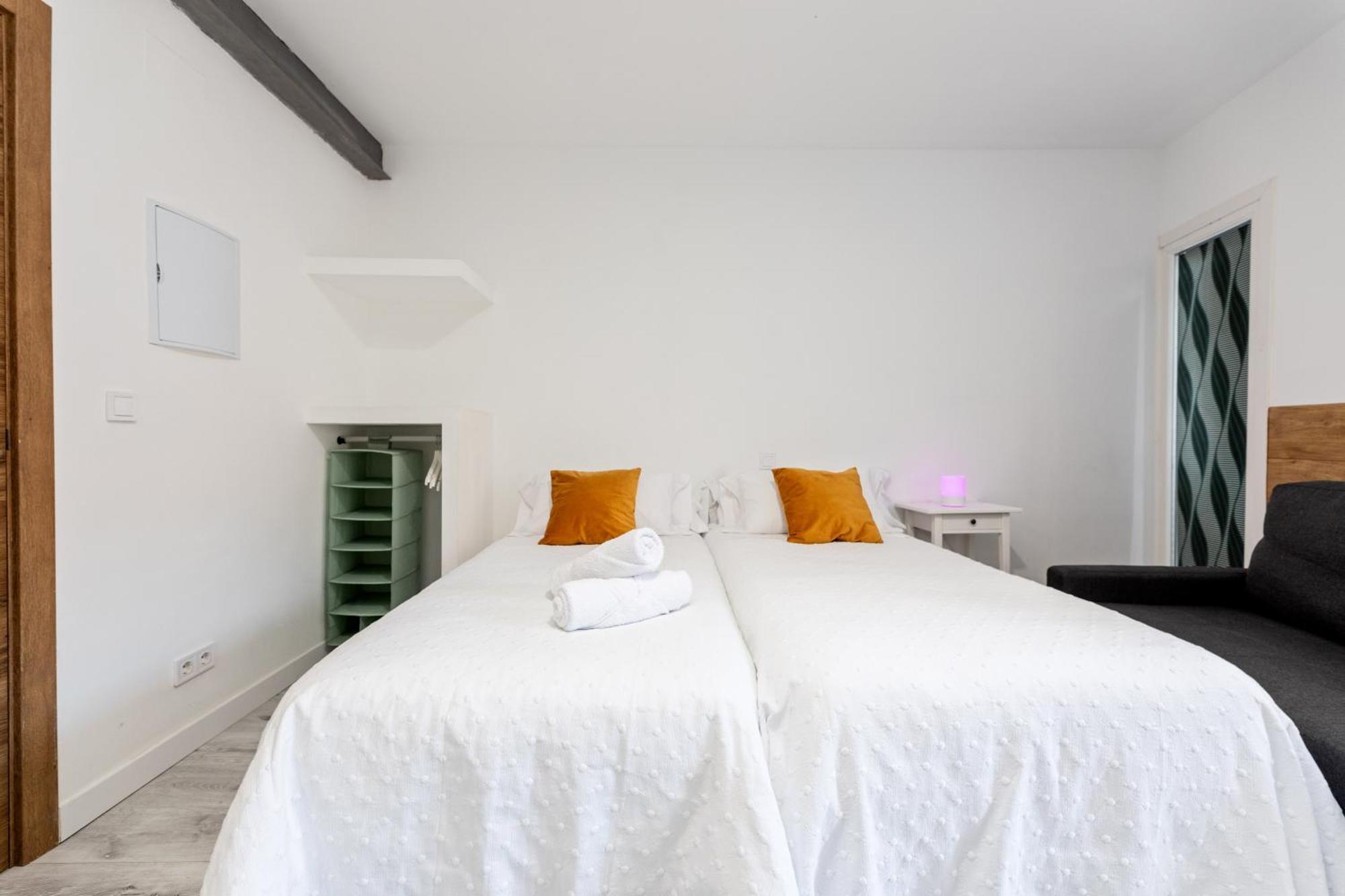 Los Apartamentos Jacinto Benavente Centro 마드리드 외부 사진