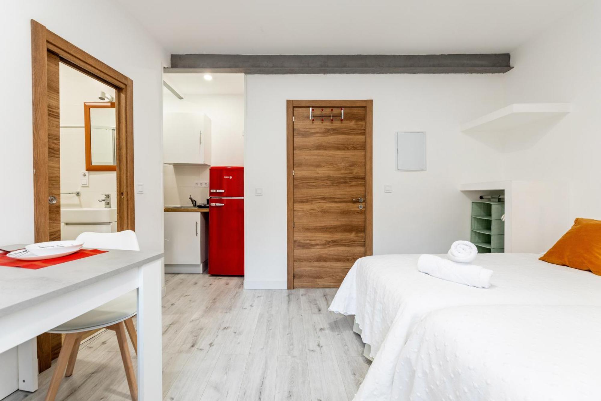 Los Apartamentos Jacinto Benavente Centro 마드리드 외부 사진