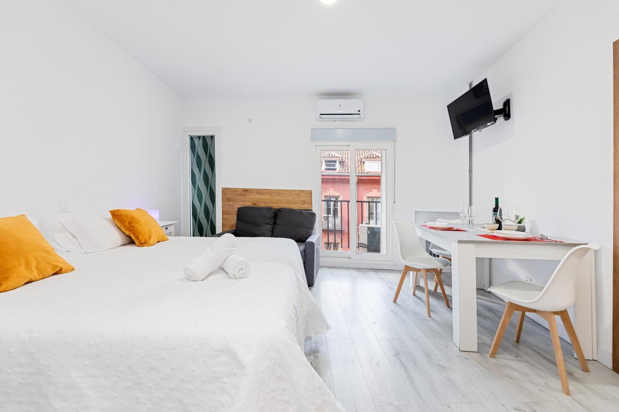 Los Apartamentos Jacinto Benavente Centro 마드리드 외부 사진